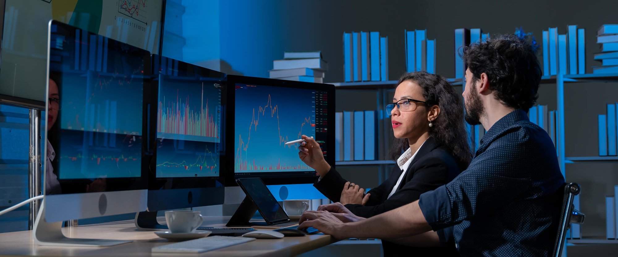 business-men-and-women-who-are-working-hard-workin-2025-03-31-09-36-15-utc 1(1)